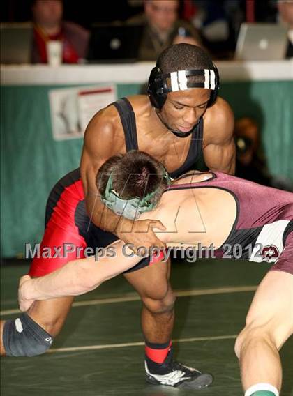 Thumbnail 1 in NYSPHSAA D1 Championships (Semifinals) photogallery.