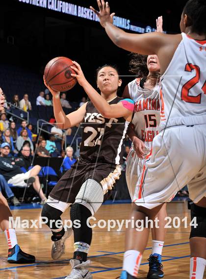 Thumbnail 3 in Chaminade vs. West (CIF SoCal Regional D2 Final) photogallery.