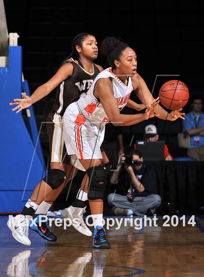 Thumbnail 3 in Chaminade vs. West (CIF SoCal Regional D2 Final) photogallery.