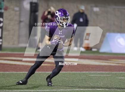 Thumbnail 3 in Carlsbad vs. Cathedral Catholic (CIF SDS Open Division Final) photogallery.