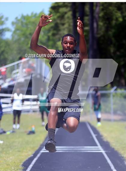 Thumbnail 1 in Coastal 3A Conference Meet (Boys Field Events) photogallery.