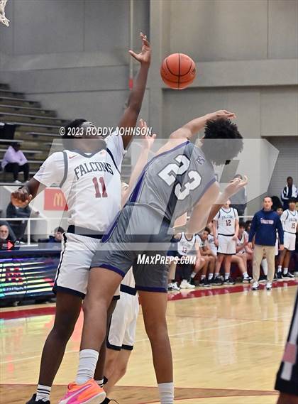 Thumbnail 1 in Klein Cain vs Tompkins (McDonald's Texas Invitational) photogallery.