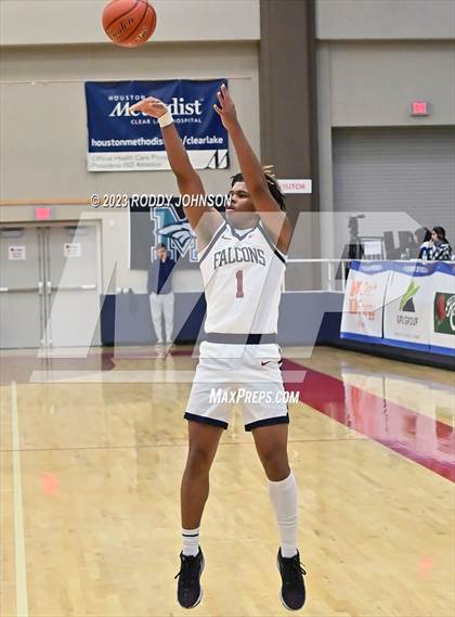 Thumbnail 2 in Klein Cain vs Tompkins (McDonald's Texas Invitational) photogallery.
