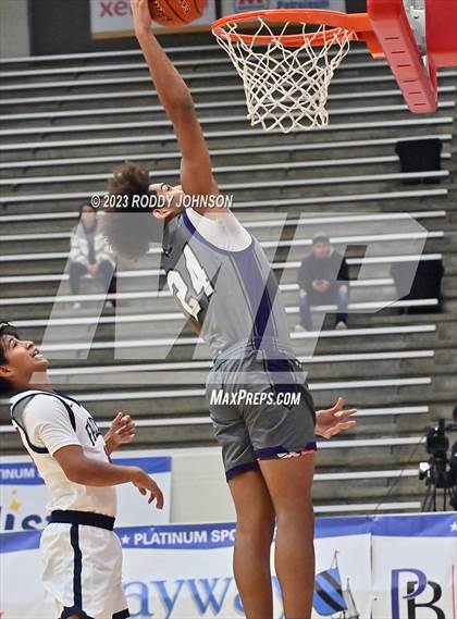 Thumbnail 3 in Klein Cain vs Tompkins (McDonald's Texas Invitational) photogallery.