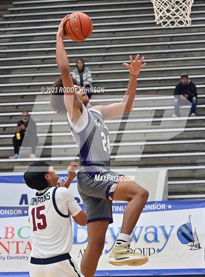 Thumbnail 1 in Klein Cain vs Tompkins (McDonald's Texas Invitational) photogallery.