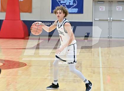 Thumbnail 3 in Klein Cain vs Tompkins (McDonald's Texas Invitational) photogallery.