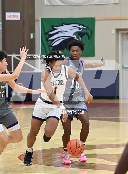 Thumbnail 1 in Klein Cain vs Tompkins (McDonald's Texas Invitational) photogallery.