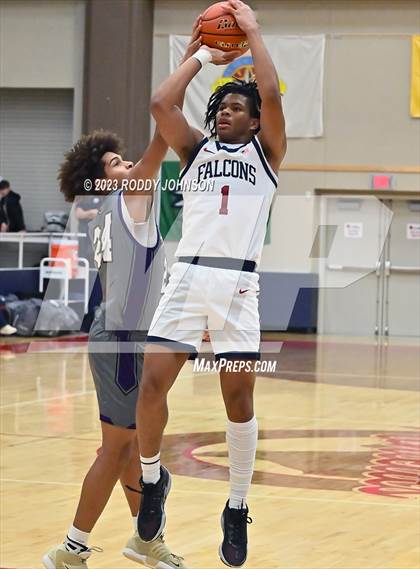 Thumbnail 2 in Klein Cain vs Tompkins (McDonald's Texas Invitational) photogallery.