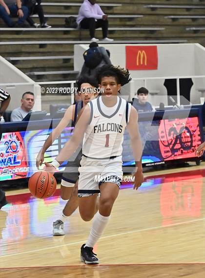Thumbnail 1 in Klein Cain vs Tompkins (McDonald's Texas Invitational) photogallery.