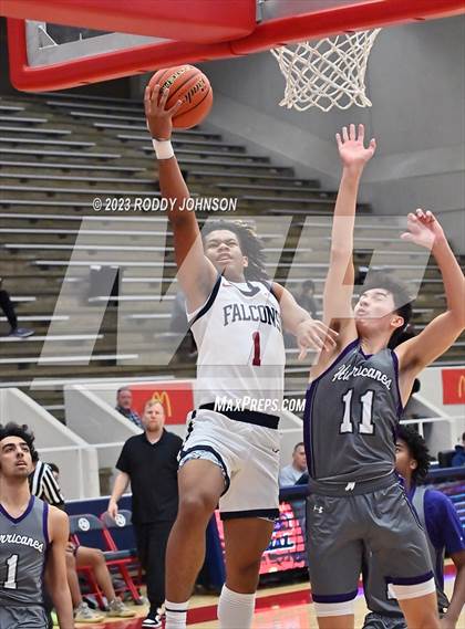 Thumbnail 2 in Klein Cain vs Tompkins (McDonald's Texas Invitational) photogallery.