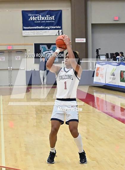 Thumbnail 3 in Klein Cain vs Tompkins (McDonald's Texas Invitational) photogallery.
