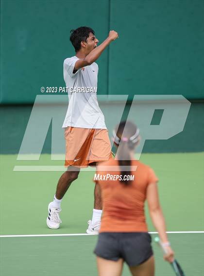 Thumbnail 2 in Round Rock Westwood vs Memorial (UIL 6A Team Tennis Final) photogallery.