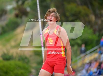 Thumbnail 1 in CIF-SDS Finals (Pole Vault) photogallery.
