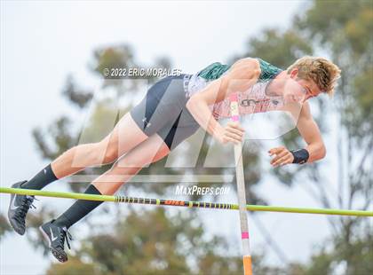 Thumbnail 2 in CIF-SDS Finals (Pole Vault) photogallery.