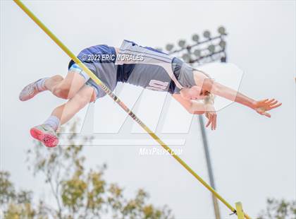 Thumbnail 2 in CIF-SDS Finals (Pole Vault) photogallery.