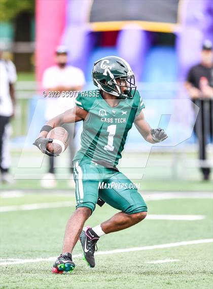 Thumbnail 3 in Cass Tech vs. Southfield Arts & Tech photogallery.
