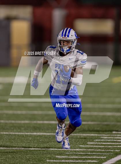 Thumbnail 3 in Creighton Prep @ Lincoln Southeast photogallery.