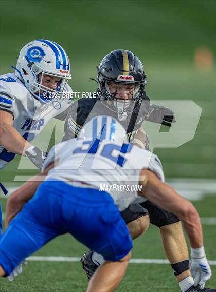 Thumbnail 3 in Creighton Prep @ Lincoln Southeast photogallery.