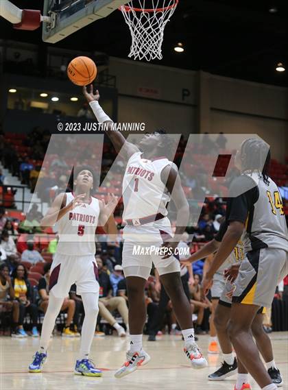 Thumbnail 1 in Sandy Creek vs. St. Francis Academy (King Cotton Classic) photogallery.