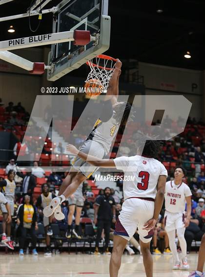 Thumbnail 3 in Sandy Creek vs. St. Francis Academy (King Cotton Classic) photogallery.