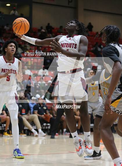 Thumbnail 2 in Sandy Creek vs. St. Francis Academy (King Cotton Classic) photogallery.