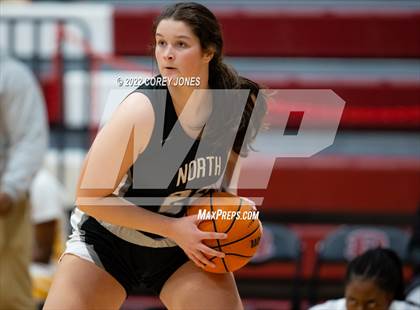 Thumbnail 2 in North Atlanta vs Eagle's Landing (Screamin Demon Invitational) photogallery.