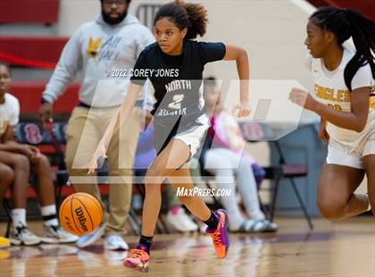 Thumbnail 2 in North Atlanta vs Eagle's Landing (Screamin Demon Invitational) photogallery.