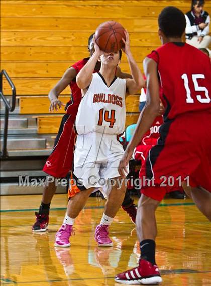 Thumbnail 3 in Crosby vs La Porte (McDonald's Texas Invitational) photogallery.