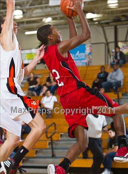 Thumbnail 1 in Crosby vs La Porte (McDonald's Texas Invitational) photogallery.