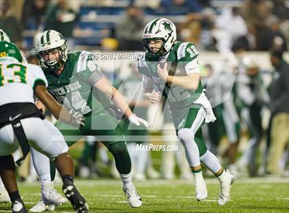 Thumbnail 2 in Summerville vs. Dutch Fork (SCHSL 5A Division 1 Final) photogallery.