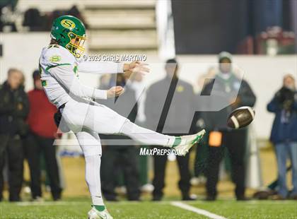Thumbnail 2 in Summerville vs. Dutch Fork (SCHSL 5A Division 1 Final) photogallery.