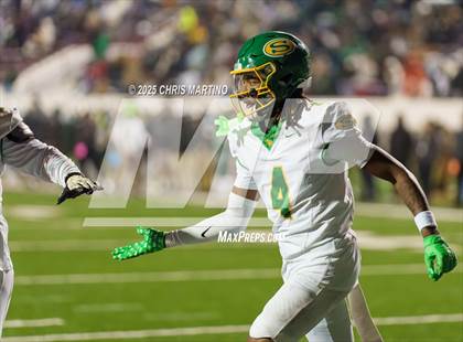 Thumbnail 3 in Summerville vs. Dutch Fork (SCHSL 5A Division 1 Final) photogallery.