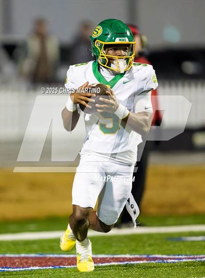 Thumbnail 1 in Summerville vs. Dutch Fork (SCHSL 5A Division 1 Final) photogallery.
