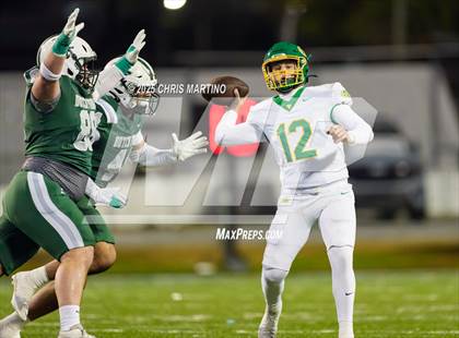 Thumbnail 1 in Summerville vs. Dutch Fork (SCHSL 5A Division 1 Final) photogallery.