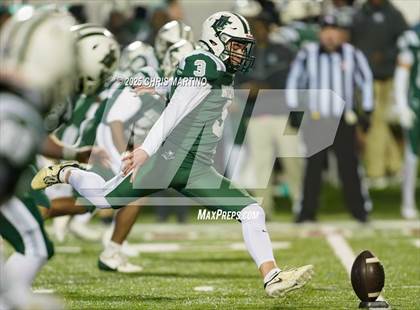 Thumbnail 1 in Summerville vs. Dutch Fork (SCHSL 5A Division 1 Final) photogallery.