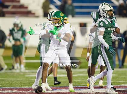 Thumbnail 2 in Summerville vs. Dutch Fork (SCHSL 5A Division 1 Final) photogallery.