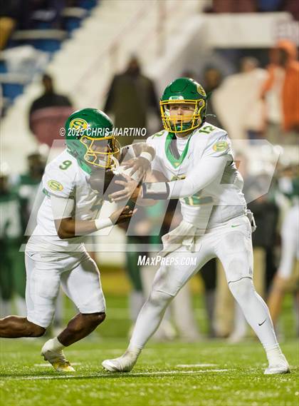 Thumbnail 2 in Summerville vs. Dutch Fork (SCHSL 5A Division 1 Final) photogallery.