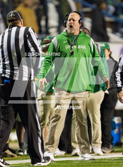 Thumbnail 1 in Summerville vs. Dutch Fork (SCHSL 5A Division 1 Final) photogallery.