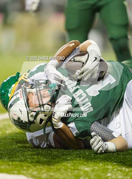 Thumbnail 1 in Summerville vs. Dutch Fork (SCHSL 5A Division 1 Final) photogallery.