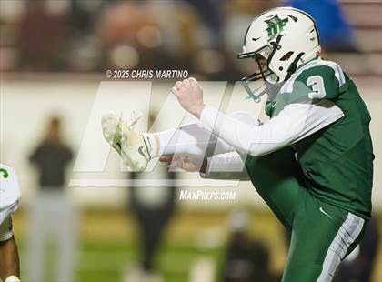 Thumbnail 1 in Summerville vs. Dutch Fork (SCHSL 5A Division 1 Final) photogallery.