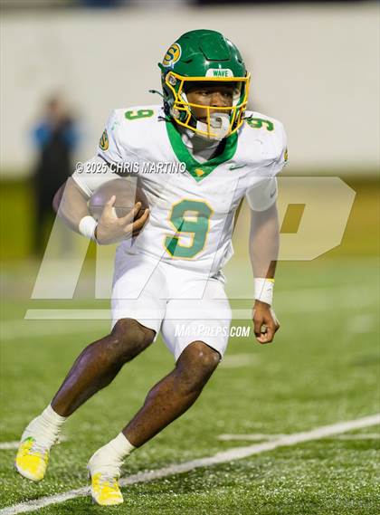 Thumbnail 1 in Summerville vs. Dutch Fork (SCHSL 5A Division 1 Final) photogallery.