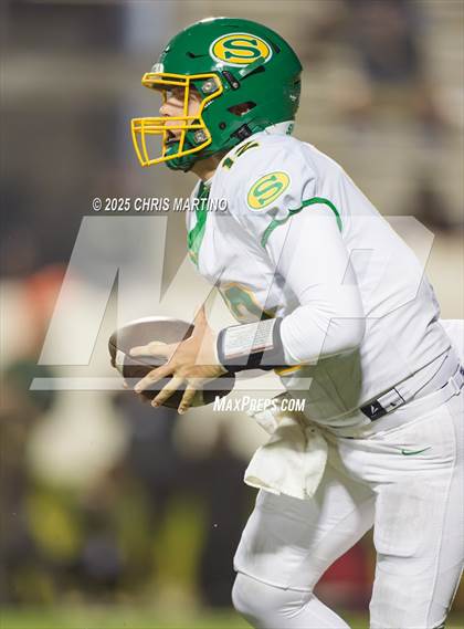 Thumbnail 2 in Summerville vs. Dutch Fork (SCHSL 5A Division 1 Final) photogallery.
