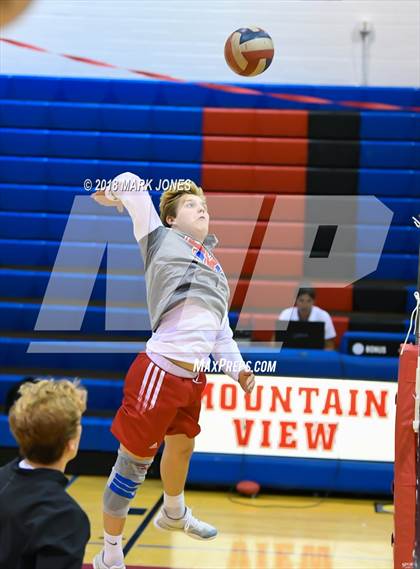 Thumbnail 1 in Red Mountain @ Mountain View photogallery.
