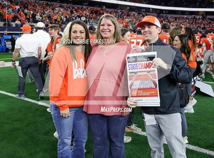 Thumbnail 2 in Celina vs. Kilgore (UIL 4A Division I Football Final Medal Ceremony) photogallery.