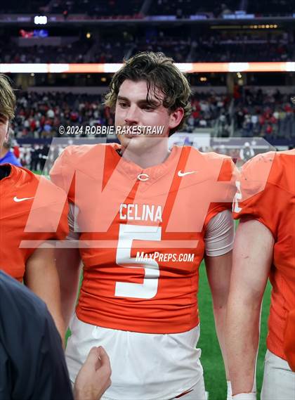 Thumbnail 3 in Celina vs. Kilgore (UIL 4A Division I Football Final Medal Ceremony) photogallery.