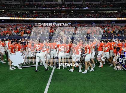 Thumbnail 1 in Celina vs. Kilgore (UIL 4A Division I Football Final Medal Ceremony) photogallery.