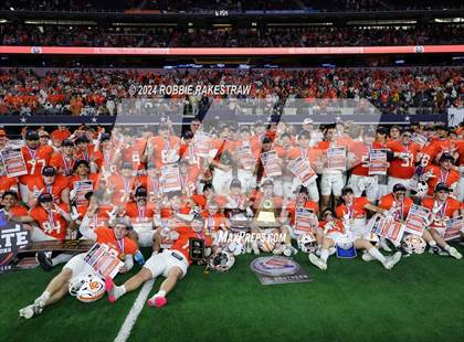 Thumbnail 1 in Celina vs. Kilgore (UIL 4A Division I Football Final Medal Ceremony) photogallery.