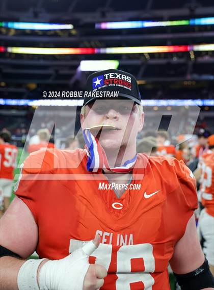 Thumbnail 3 in Celina vs. Kilgore (UIL 4A Division I Football Final Medal Ceremony) photogallery.