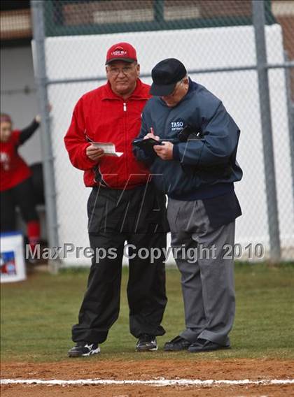 Thumbnail 3 in Burleson vs. Keller photogallery.