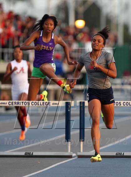 Thumbnail 1 in CIF SS Masters Track and Field (Girls Running Events) photogallery.